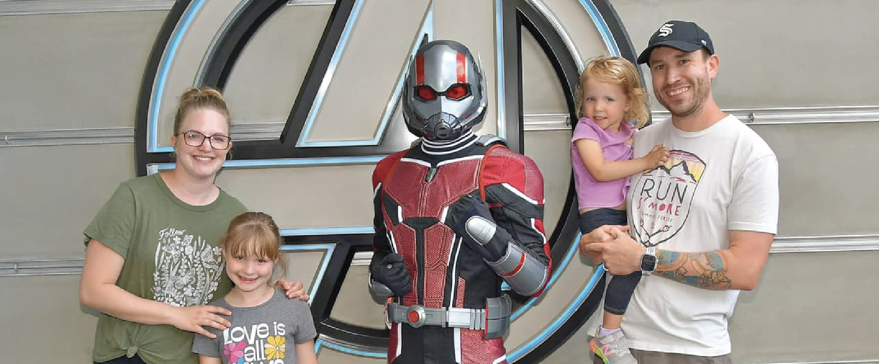 Photo of Gordon Smith and his family with Ant Man